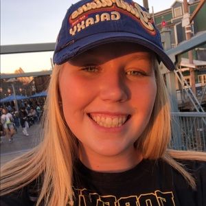 Meet your Posher, Allison